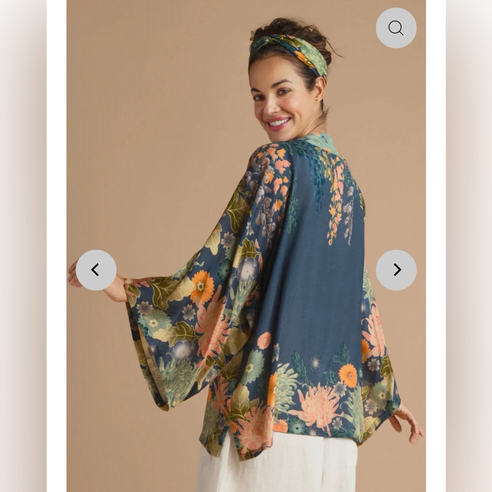 Trailing Wisteria elegant Kimono jacket. Ink Blue one size. Soft flowing
